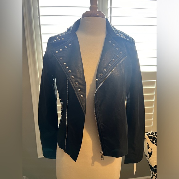 NWT black faux leather fall jacket size M - Picture 1 of 7